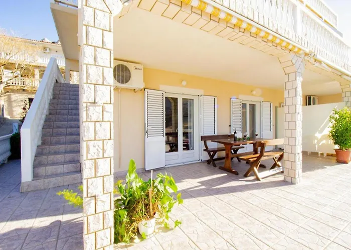 Apartment Viva Metajna